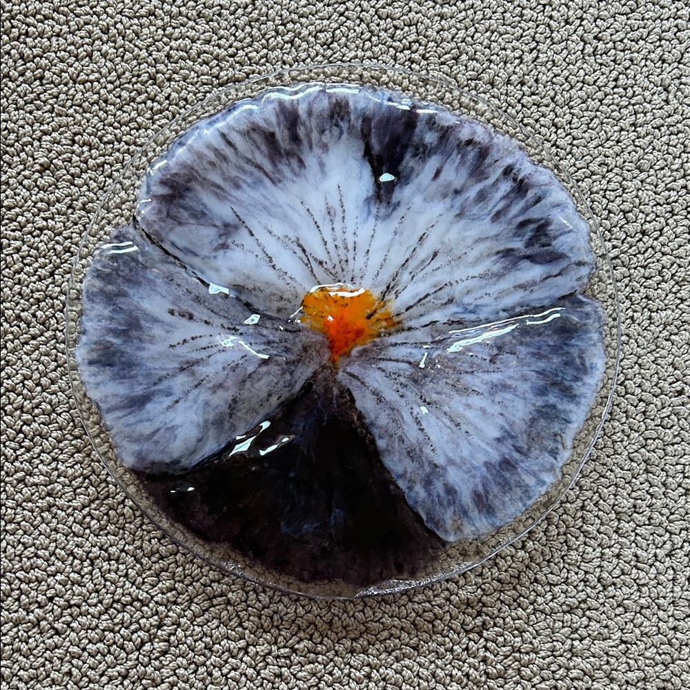 Artist Signed Year 2009 Elegant Floral Glass Art Piece